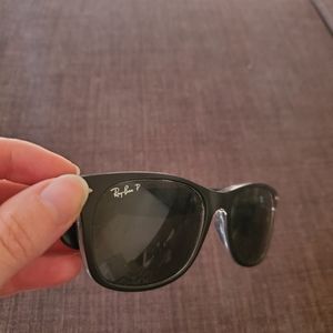 Black Ray-Ban wayfarer sunglasses